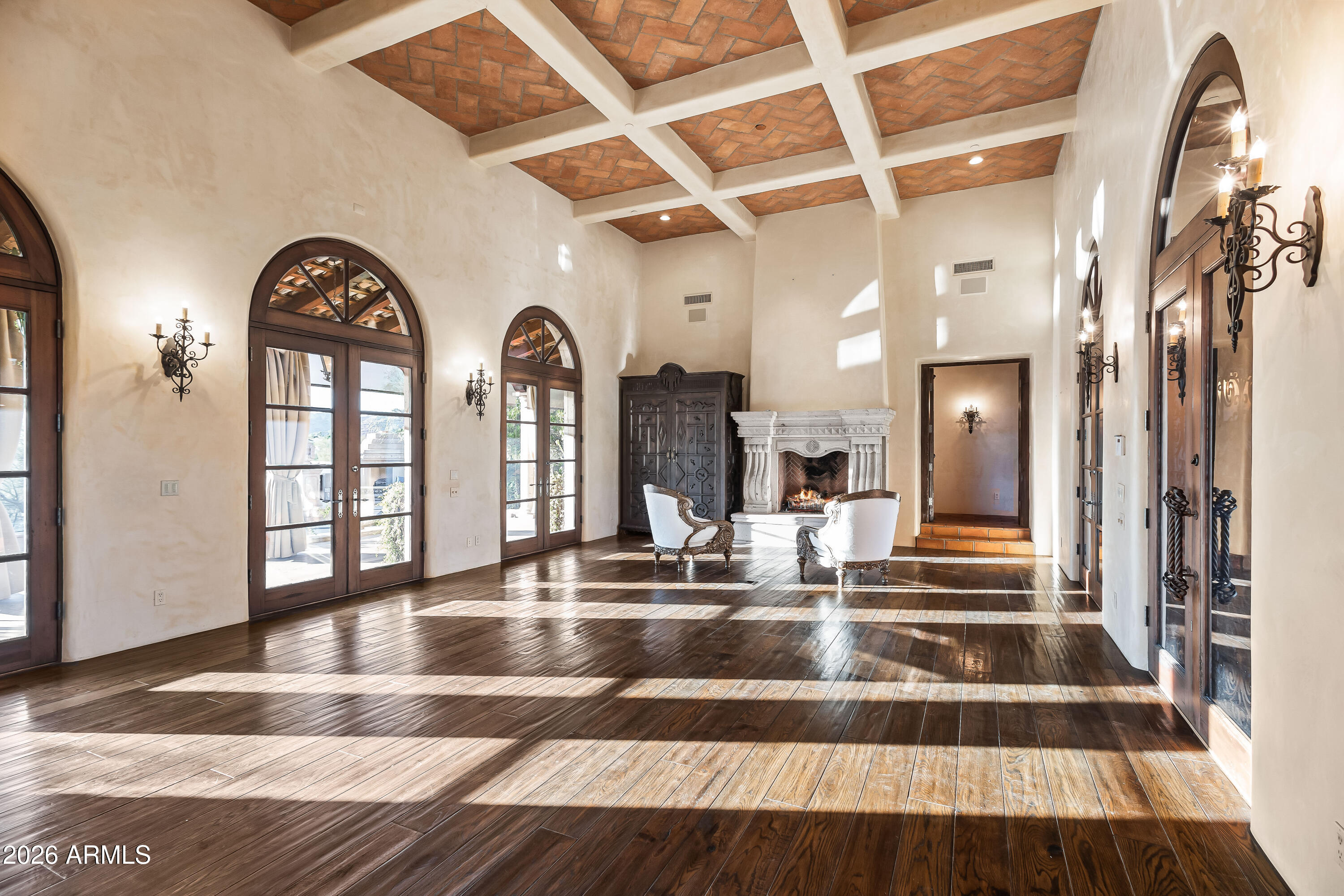 3900 East Bethany Home Road Paradise Valley, AZ 85253 - Photo 7 of 51 Interior (17 of 31)