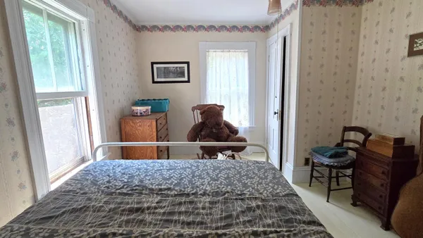 $199,000 | 30 Bowdoin Street, Houlton, ME 04730