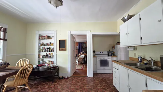 $199,000 | 30 Bowdoin Street, Houlton, ME 04730