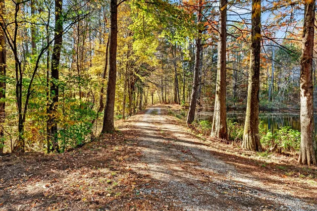 $375,000 | 2243 Bear Camp Road, Centerville, TN 37033