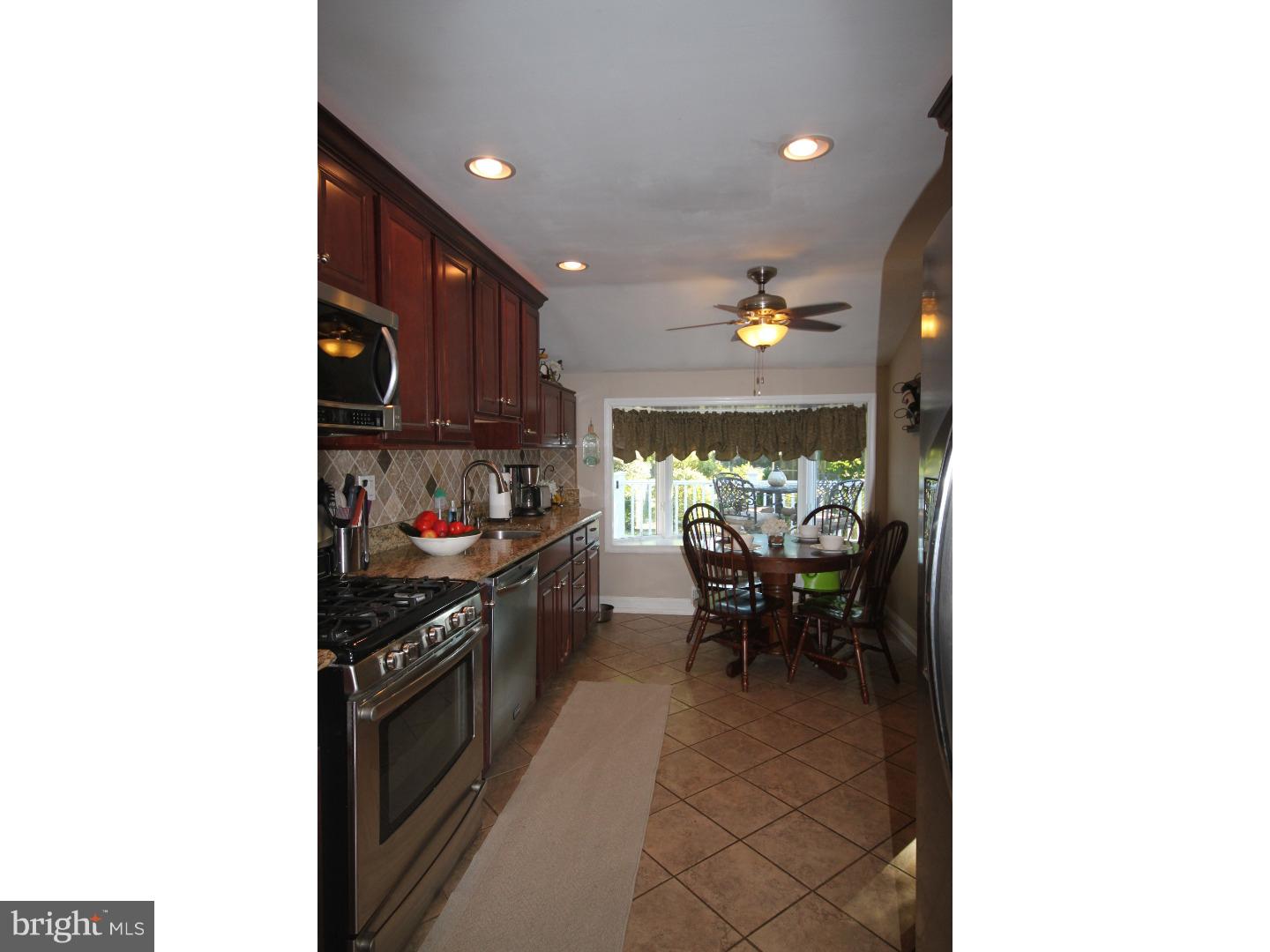 225 Winding Way Road Stratford, NJ 08084 - Photo 6 of 22