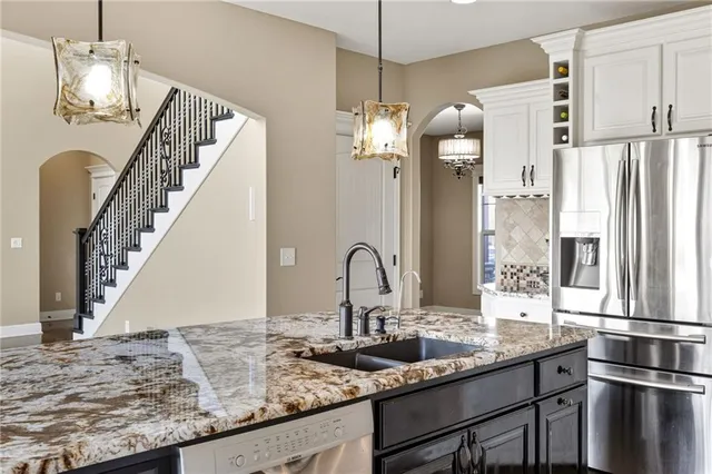 $545,000 | 1210 Hillmann Lane, Warrensburg, MO 64093