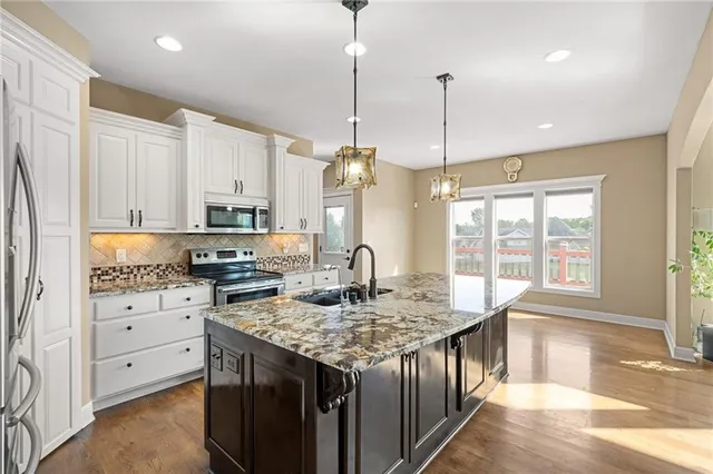 $545,000 | 1210 Hillmann Lane, Warrensburg, MO 64093