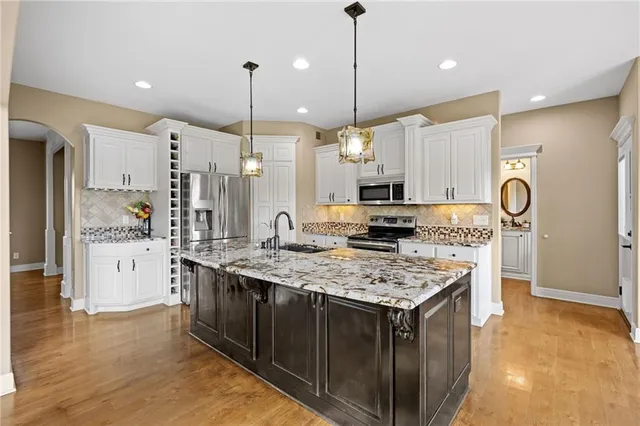 $545,000 | 1210 Hillmann Lane, Warrensburg, MO 64093