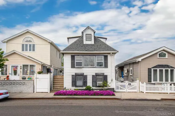 $638,000 | 14-11 Cross Bay Boulevard | Broad Channel
