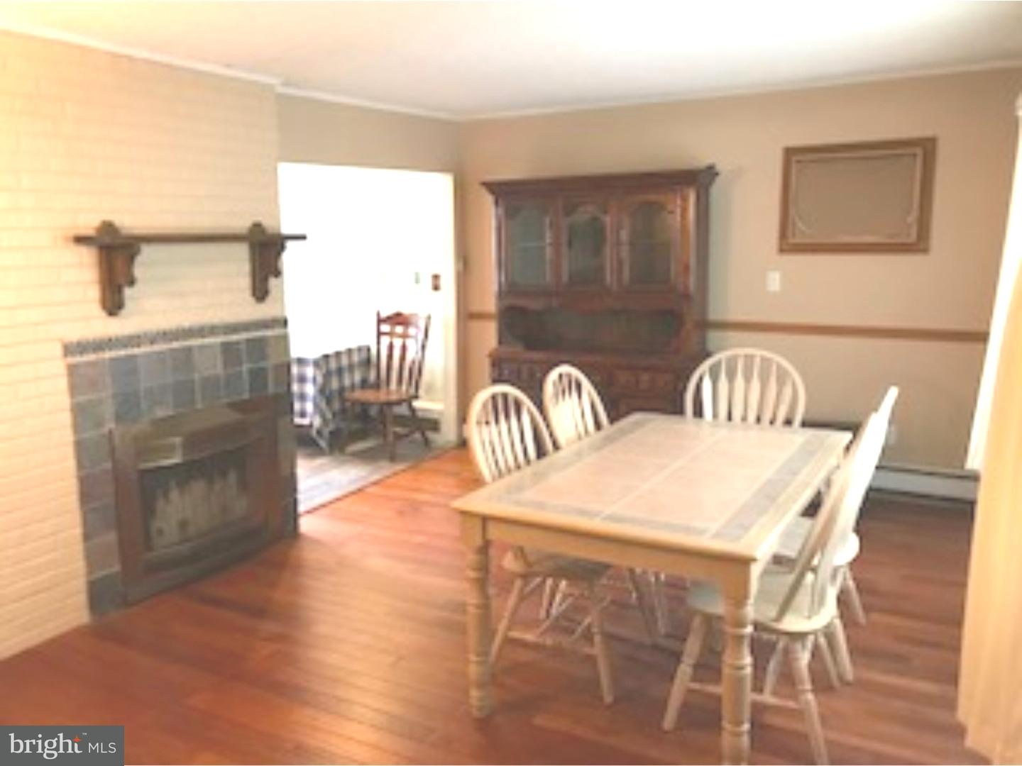 9217 Treaty Road Philadelphia, PA 19114 - Photo 4 of 22 Dining Room