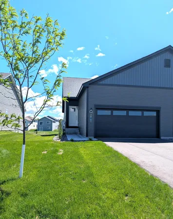 $317,900 | 39793 Fallbrook Avenue, North Branch, MN 55056