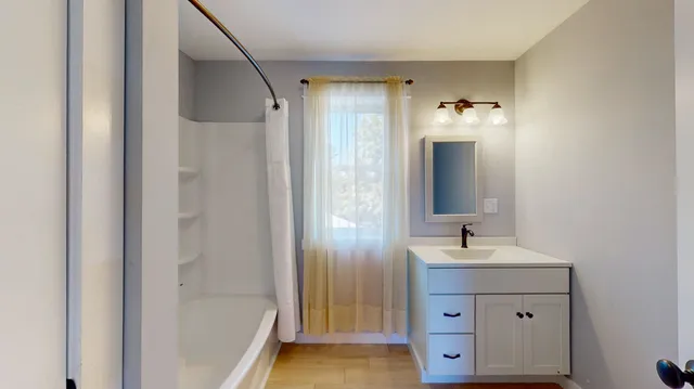 $499,000 | 30 Mountain View Lane, Middlebury, VT 05753