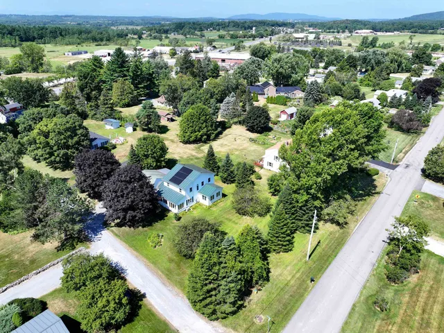 $499,000 | 30 Mountain View Lane, Middlebury, VT 05753