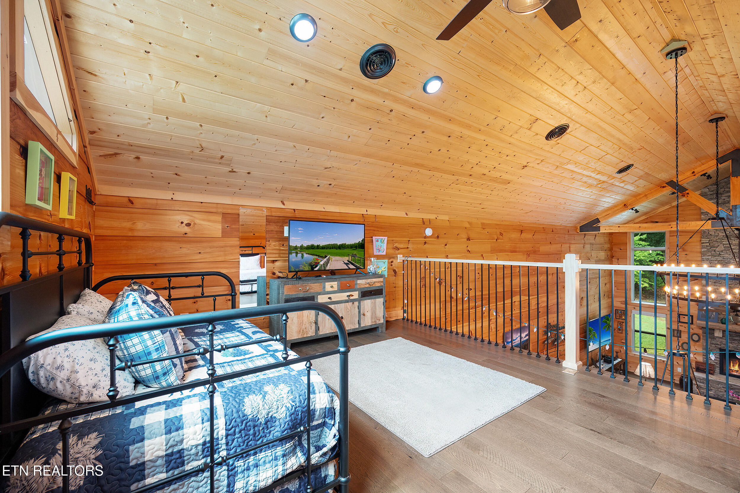 910 English Mountain Road Cosby, TN 37722 - Photo 41 of 55 41