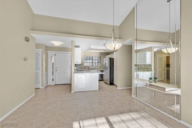 $1,800 | 2851 South Valley View Boulevard, Unit 1026, Las Vegas, NV 89102