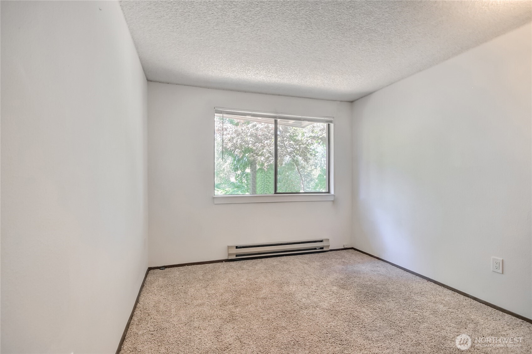 12421 74th Lane South, Unit 20 Seattle, WA 98178 - Photo 12 of 23