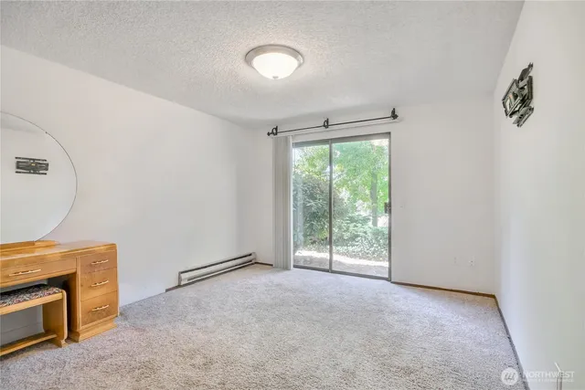 $2,400 | 12421 74th Lane South, Unit 20, Seattle, WA 98178