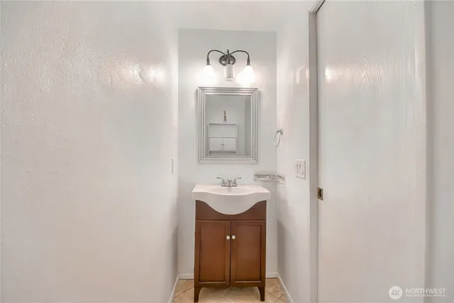 $2,400 | 12421 74th Lane South, Unit 20, Seattle, WA 98178