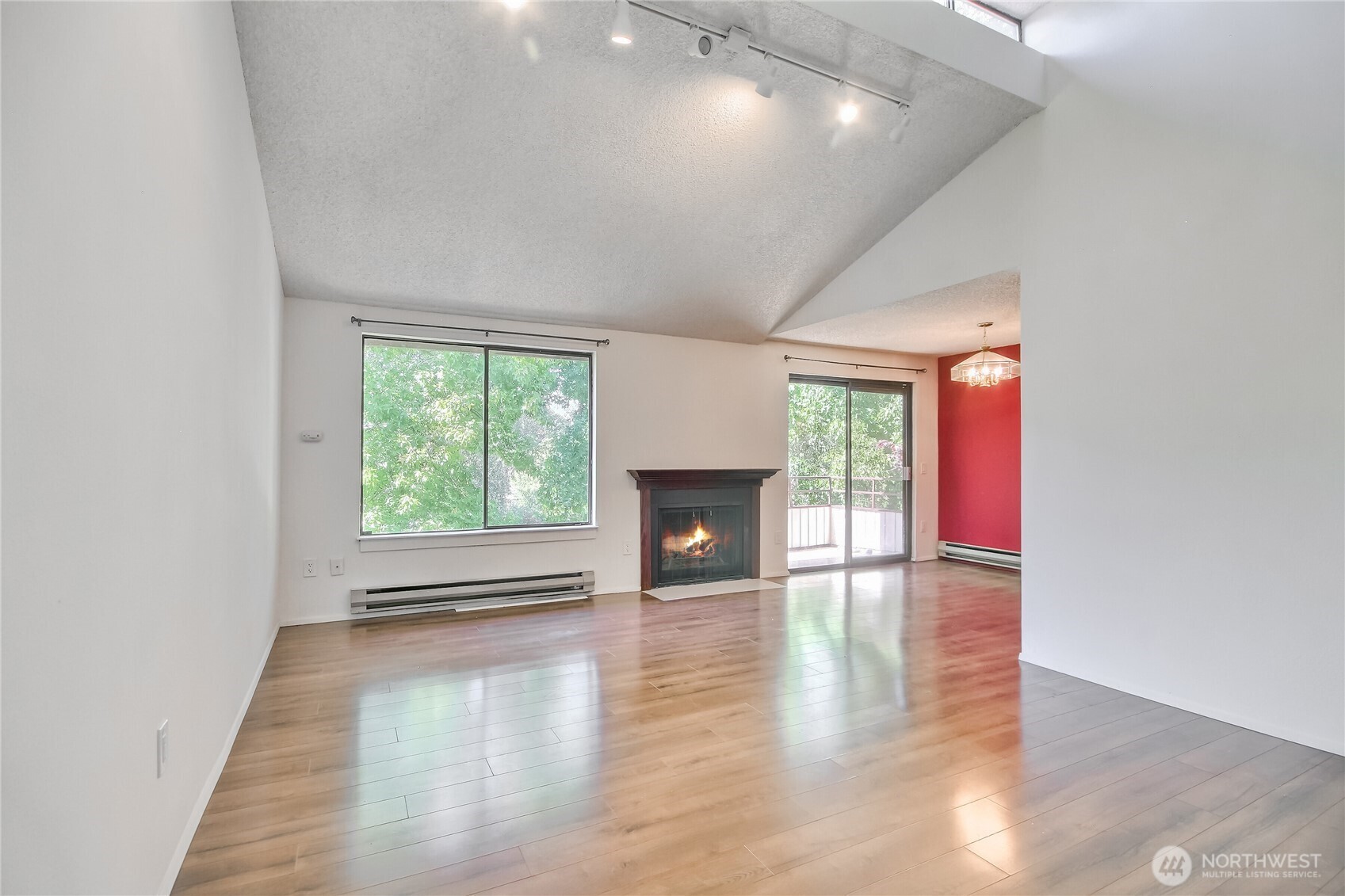 12421 74th Lane South, Unit 20 Seattle, WA 98178 - Photo 5 of 23