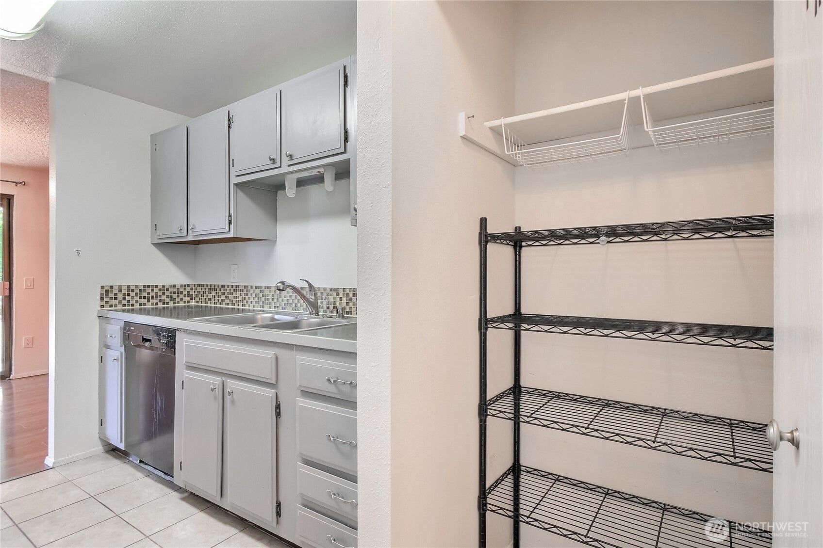 12421 74th Lane South, Unit 20 Seattle, WA 98178 - Photo 8 of 23