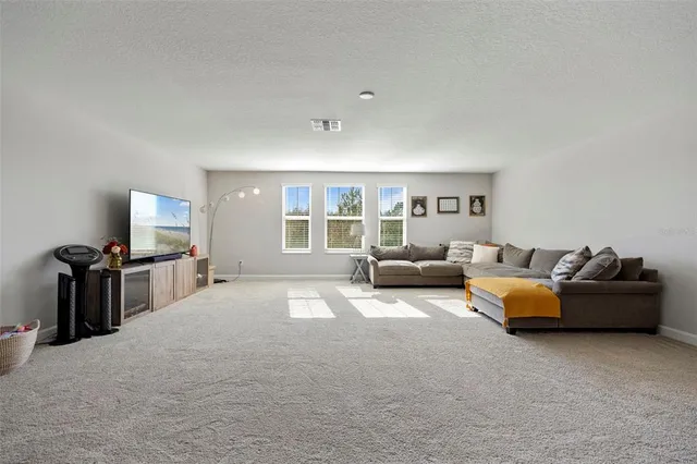 $625,000 | 3138 Hilliard Drive, Wesley Chapel, FL 33543