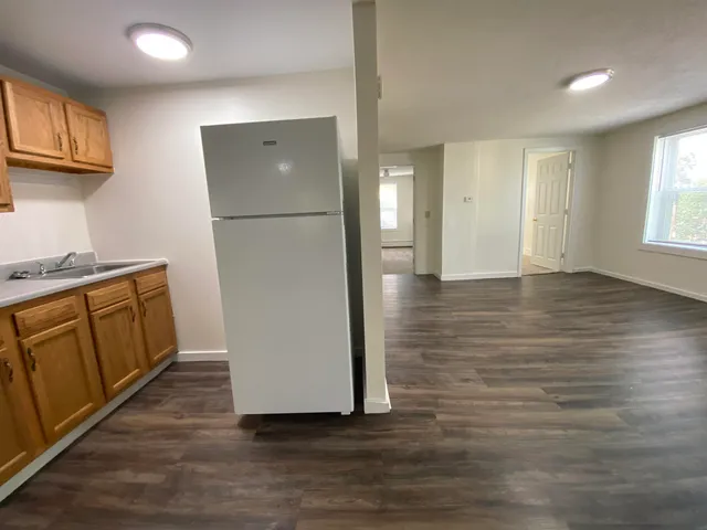 $1,854 | 190 Second Street, Unit 3, Manchester, NH 03102