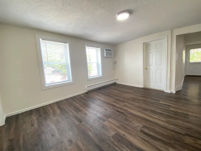 $1,854 | 190 Second Street, Unit 3, Manchester, NH 03102