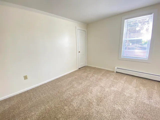 $1,854 | 190 Second Street, Unit 3, Manchester, NH 03102