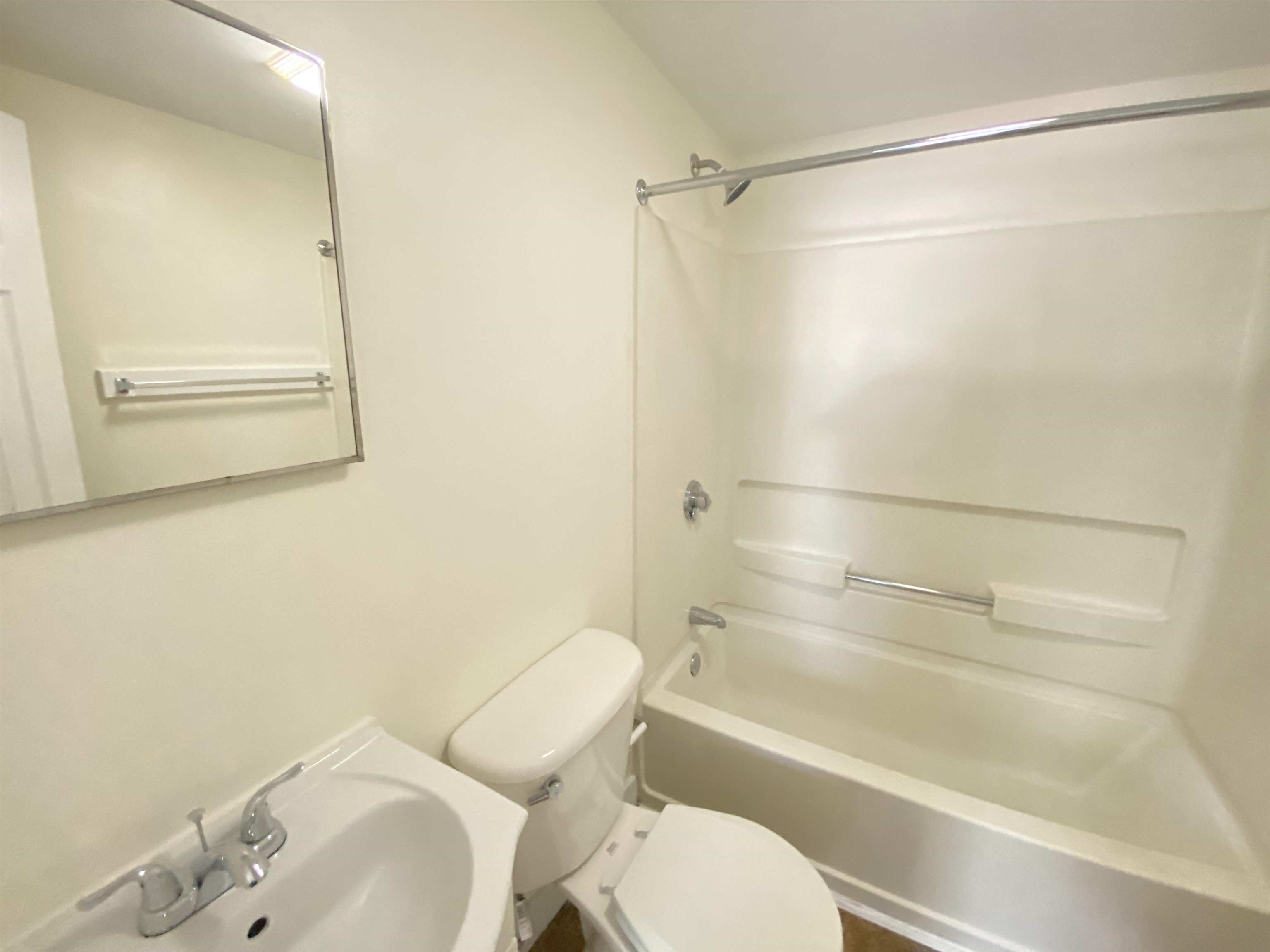 190 Second Street, Unit 3 Manchester, NH 03102 - Photo 6 of 40