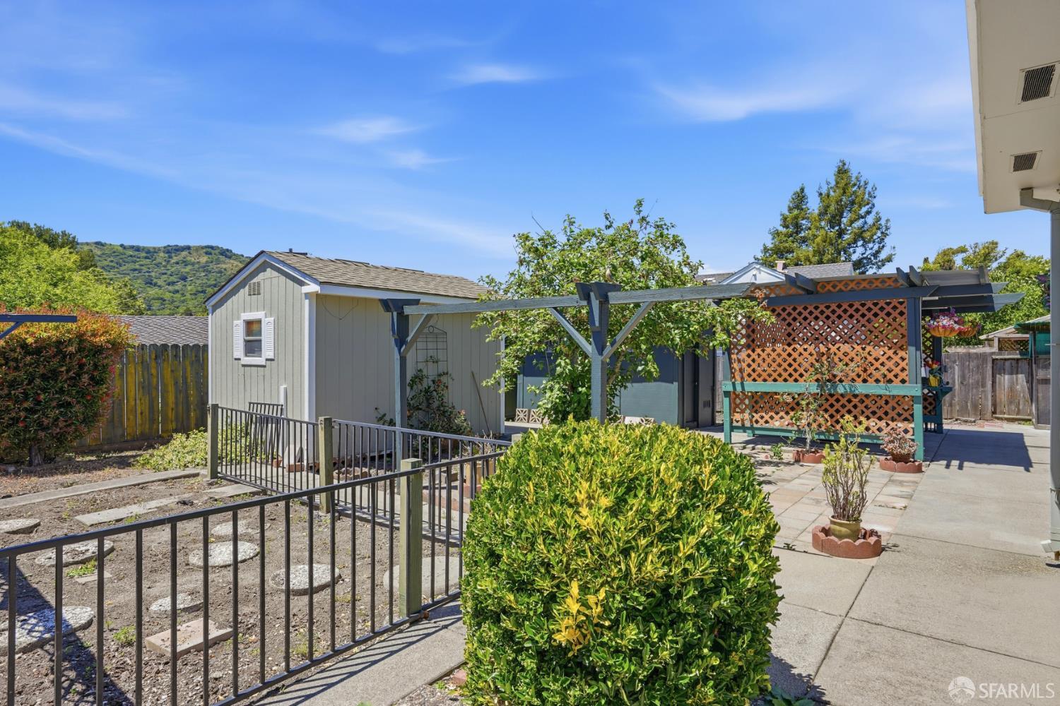 5880 Olinda Road El Sobrante, CA 94803 - Photo 33 of 36