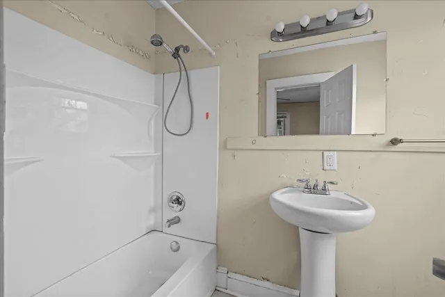 $299,000 | 276 South Spring Street, Spartanburg, SC 29306