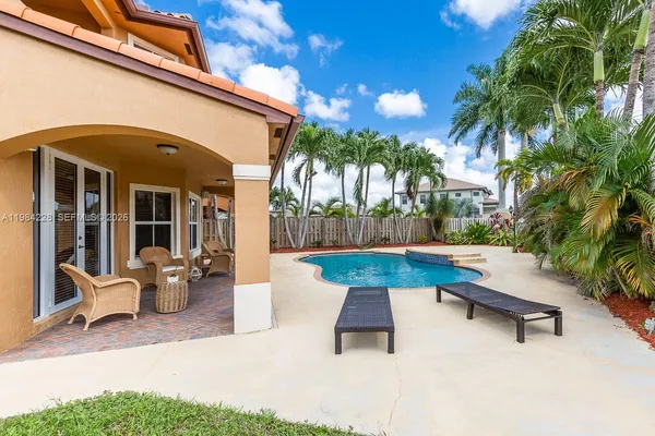 $4,750 | 15226 Southwest 29th Terrace, Miami, FL 33185