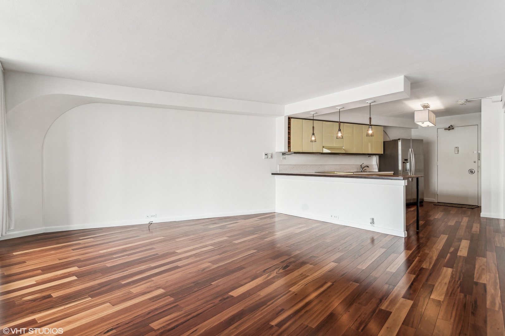 300 North State Street, Unit 3706 Chicago, IL 60654 - Photo 7 of 14