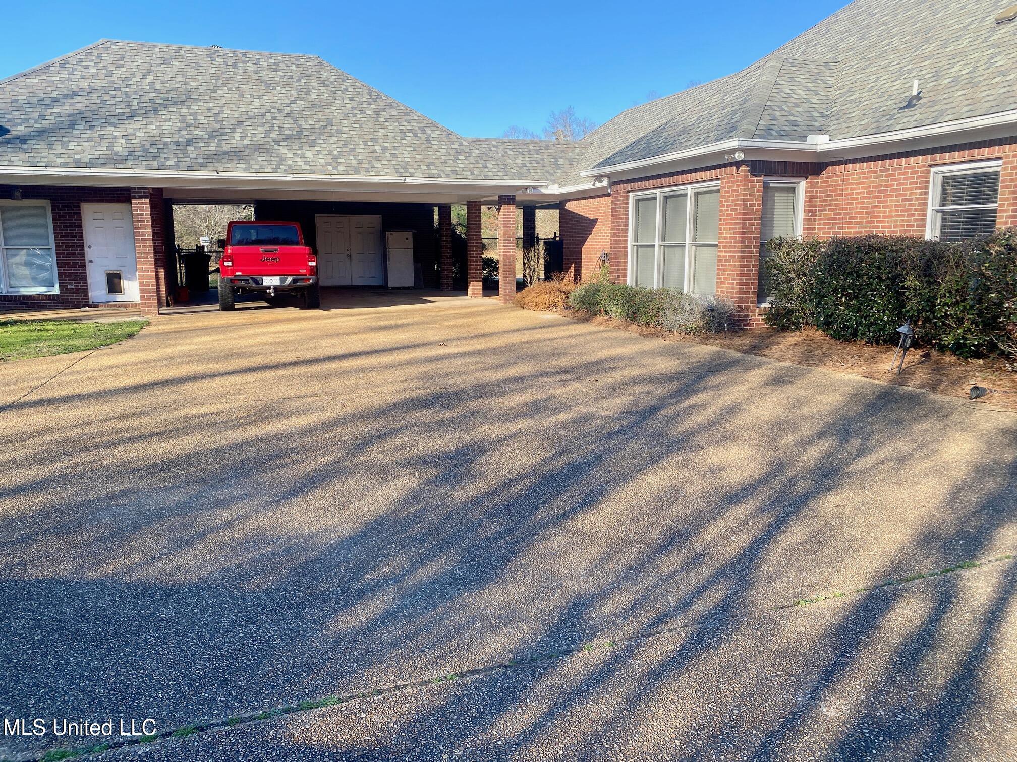 716 Whitfield Road Brandon, MS 39042 - Photo 11 of 57 IMG_9229