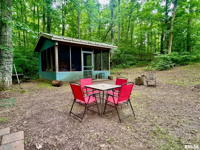 $725,000 | 310 Cross Creek Lane, Cobden, IL 62920