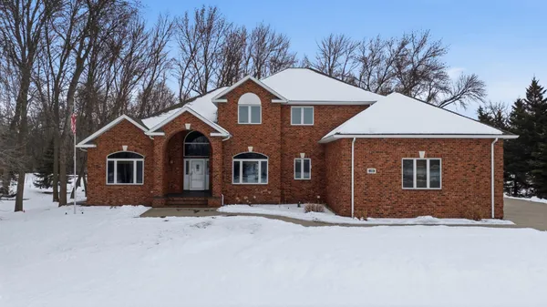 $979,000 | 106 50th Avenue East, West Fargo, ND 58078