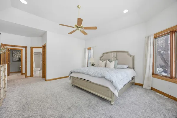 $979,000 | 106 50th Avenue East, West Fargo, ND 58078