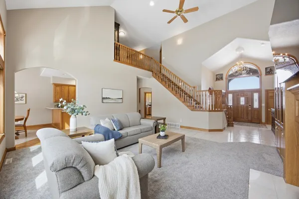 $979,000 | 106 50th Avenue East, West Fargo, ND 58078