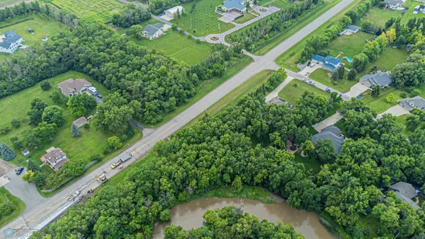 $979,000 | 106 50th Avenue East, West Fargo, ND 58078