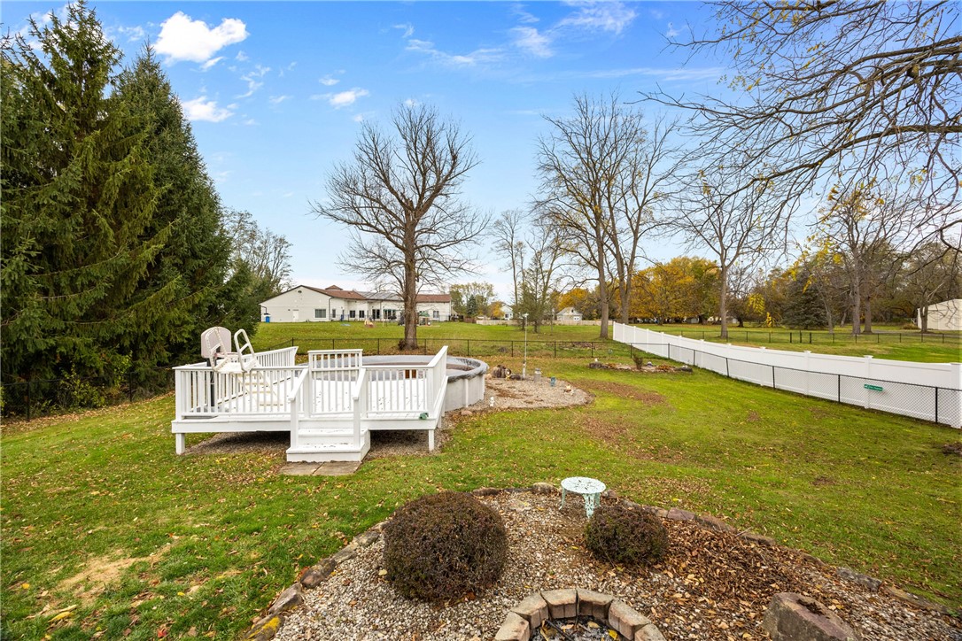 262 Totem Trail Irondequoit, NY 14617 - Photo 25 of 36