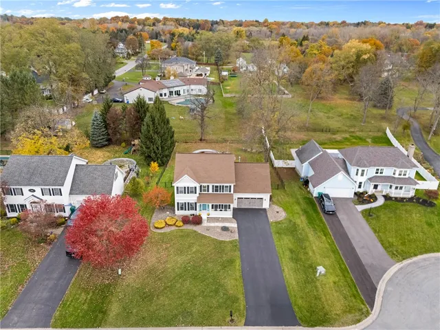 $424,900 | 262 Totem Trail, Irondequoit, NY 14617