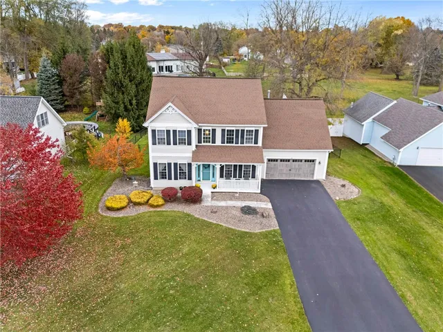 $424,900 | 262 Totem Trail, Irondequoit, NY 14617