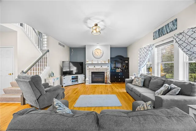 $424,900 | 262 Totem Trail, Irondequoit, NY 14617