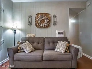 $115,000 | 352 Coles Point Road, Batesville, MS 38606