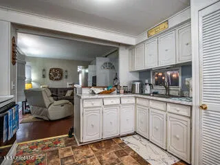 $115,000 | 352 Coles Point Road, Batesville, MS 38606