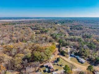 $115,000 | 352 Coles Point Road, Batesville, MS 38606