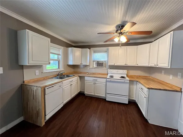 $1,100 | 2244 Huntington Avenue, St. Louis, MO 63114