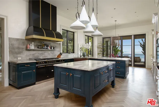 $21,995,000 | 1140 East Mountain Drive, Santa Barbara, CA 93108