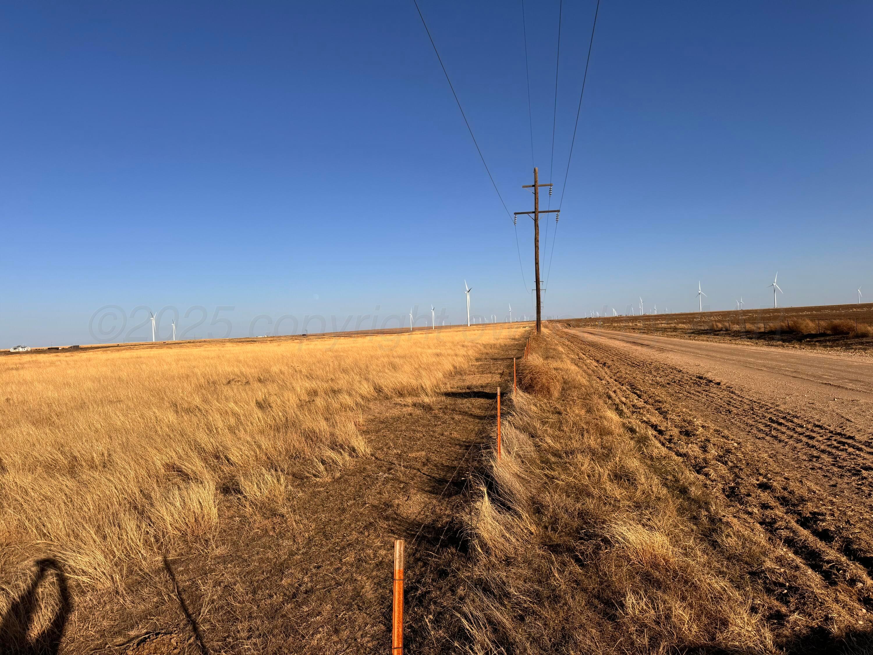 0 South Loop Road Miami, TX 79059 - Photo 25 of 33 a view of an empty room and wooden floor