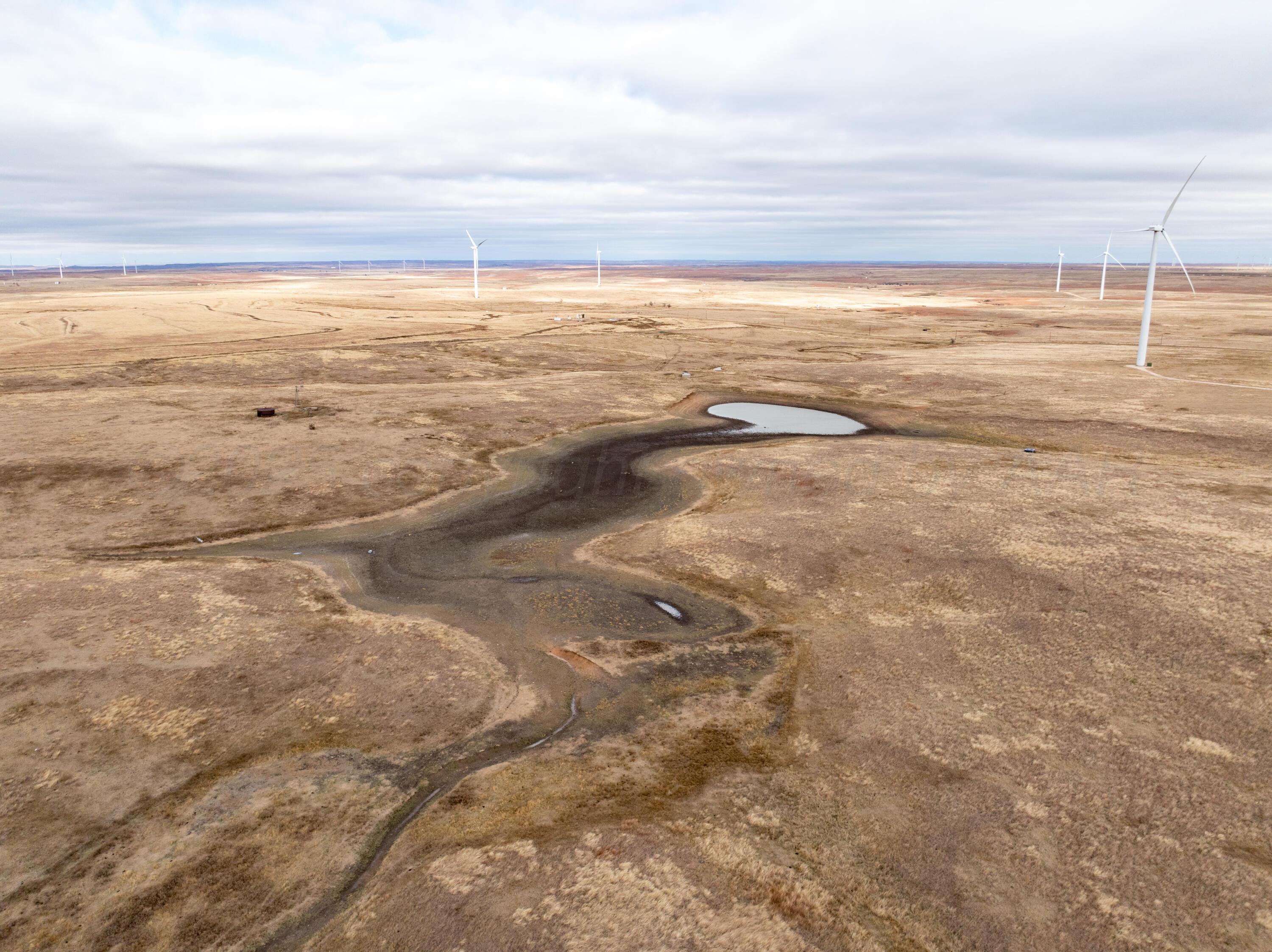 0 South Loop Road Miami, TX 79059 - Photo 8 of 33 a view of an ocean and beach