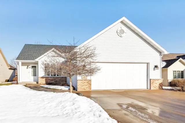 $399,900 | 5012 West Boxwood Lane, Appleton, WI 54913