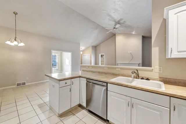 $399,900 | 5012 West Boxwood Lane, Appleton, WI 54913