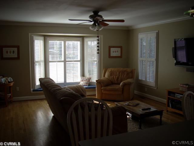 1010 Foxcroft Road Henrico, VA 23229 - Photo 9 of 12 Den/Family/Great Room