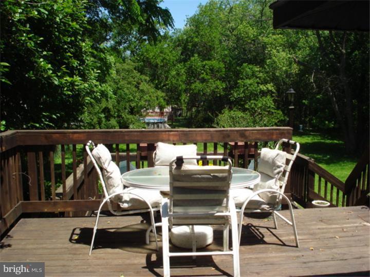 249 Almonesson Road Blackwood, NJ 08012 - Photo 20 of 22 Deck